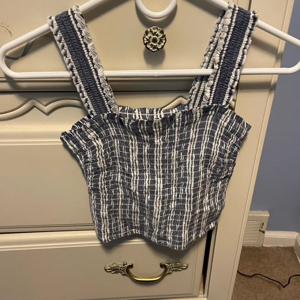 Hollister Tank Top - Picture 1 of 3